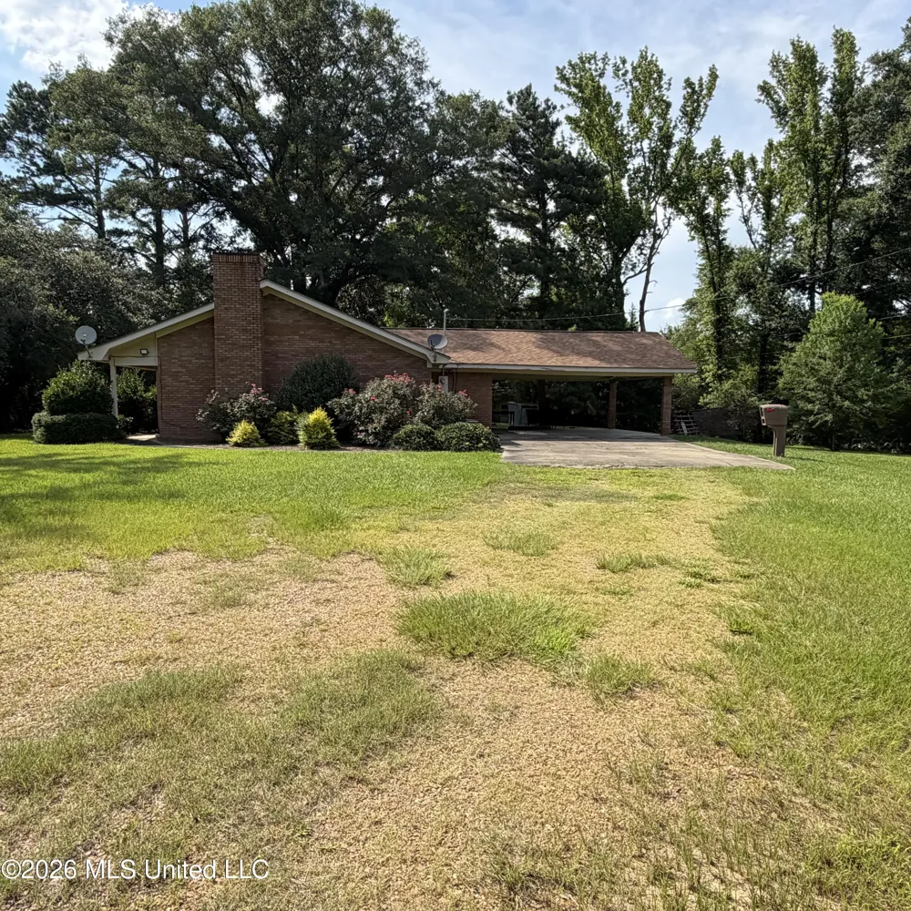 3847 Old Jackson Road Forest, MS 39074