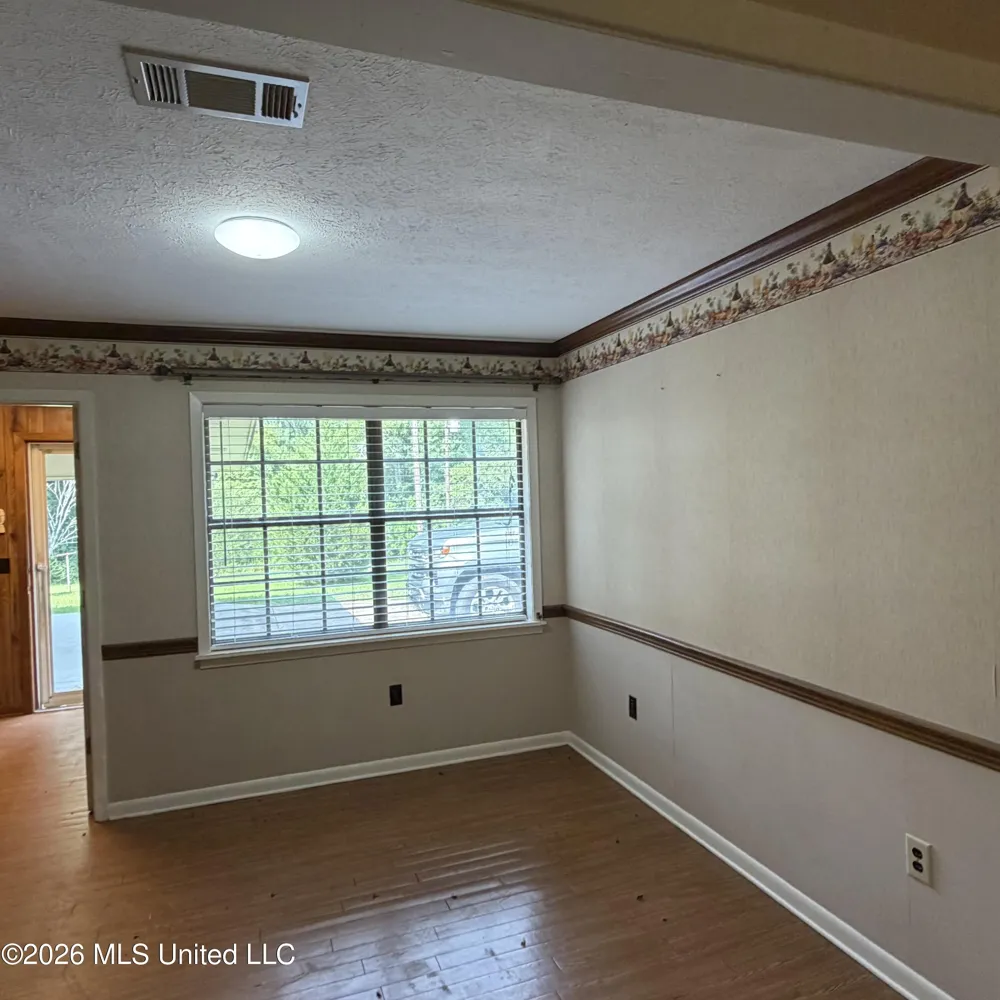 3847 Old Jackson Road Forest, MS 39074