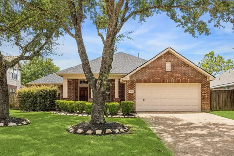 2821 Chinaberry Park Lane