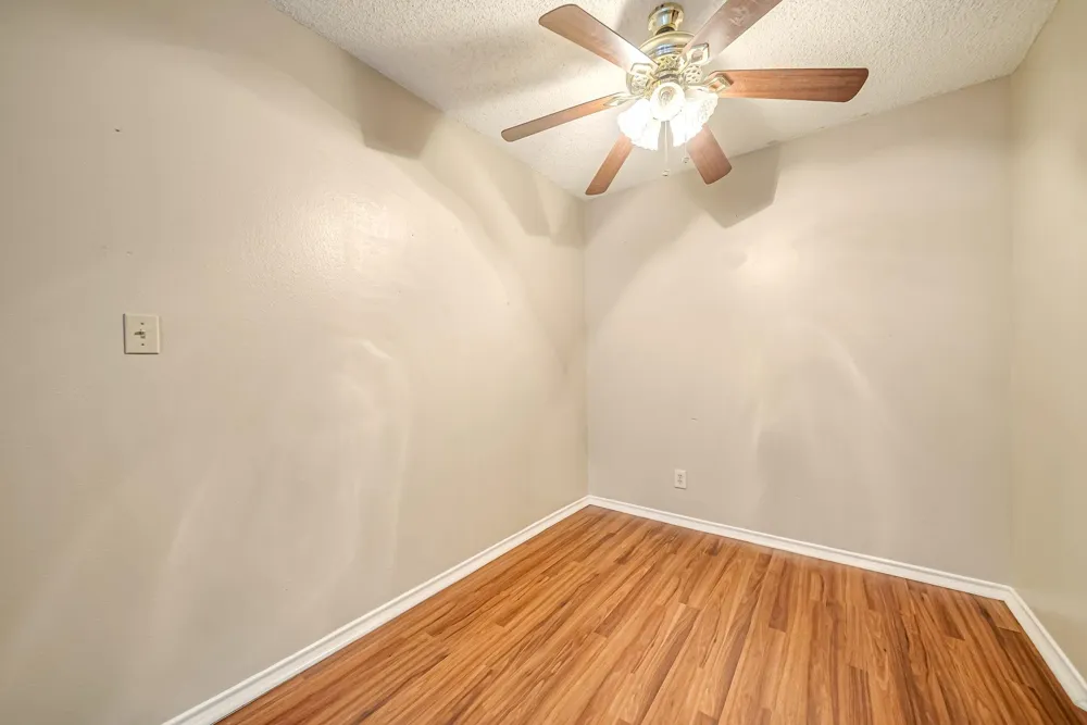 2501 Gulf Freeway #256D Dickinson, TX 77539