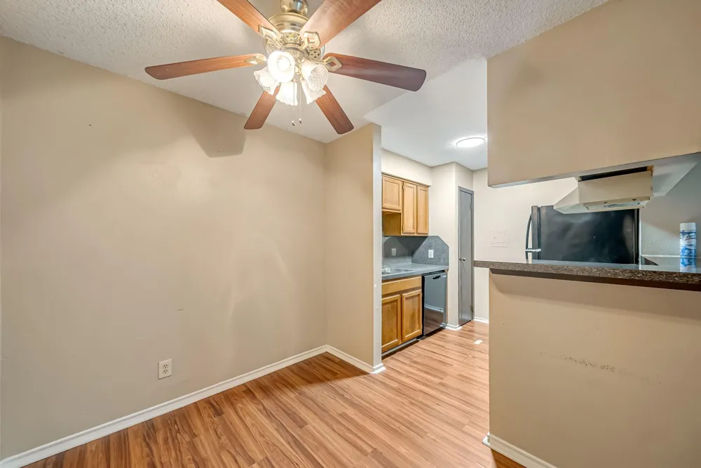 2501 Gulf Freeway #256D Dickinson, TX 77539