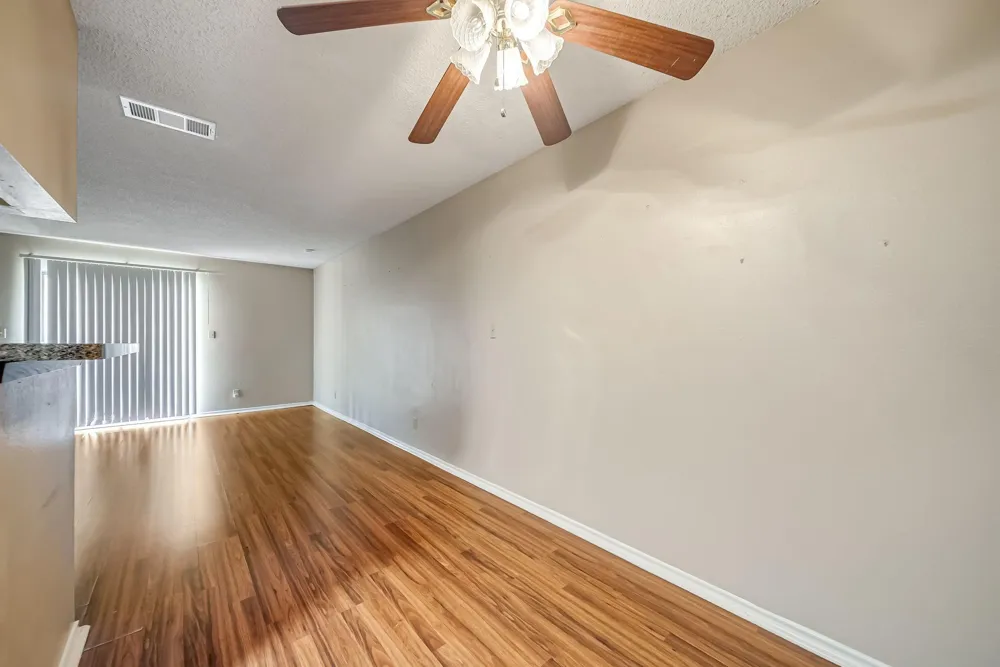 2501 Gulf Freeway #256D Dickinson, TX 77539