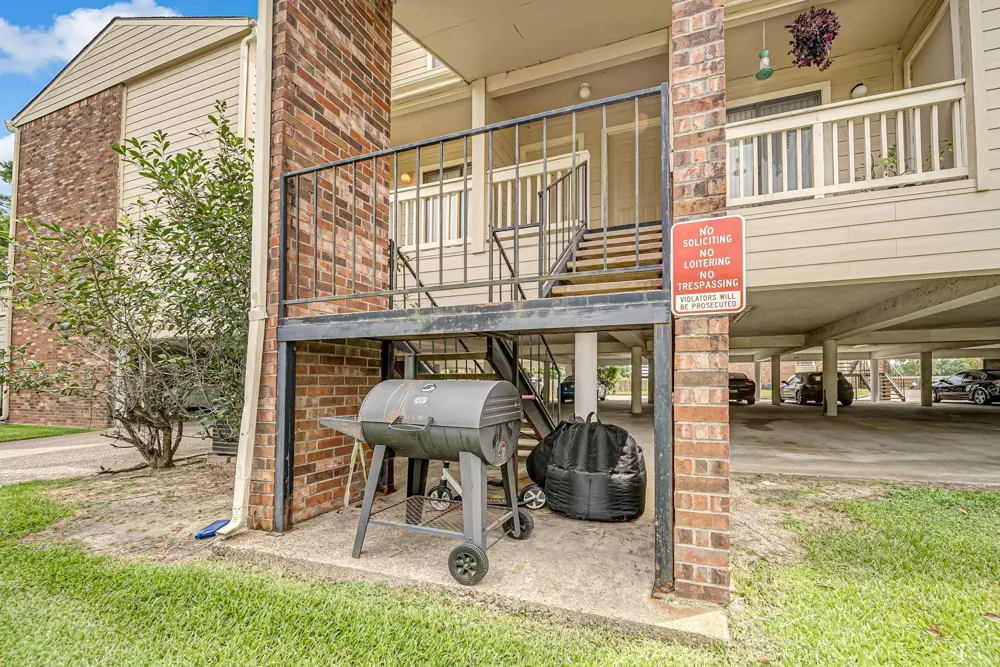 2501 Gulf Freeway #256D Dickinson, TX 77539
