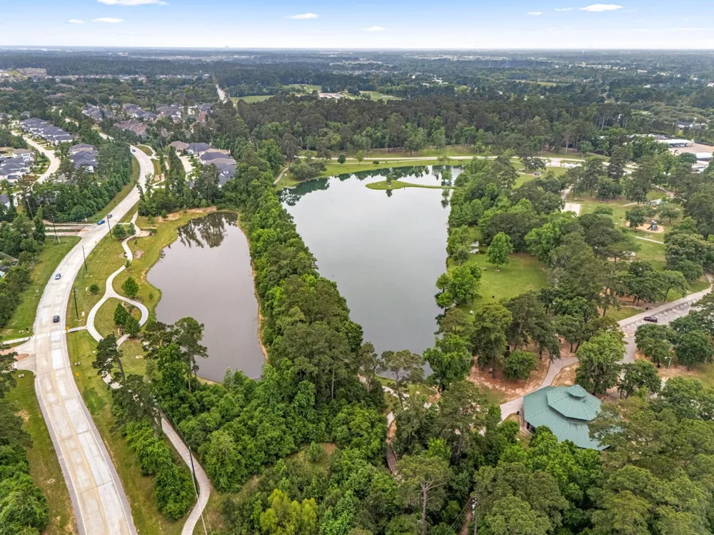 18 Gentle Branch Place The Woodlands, TX 77375
