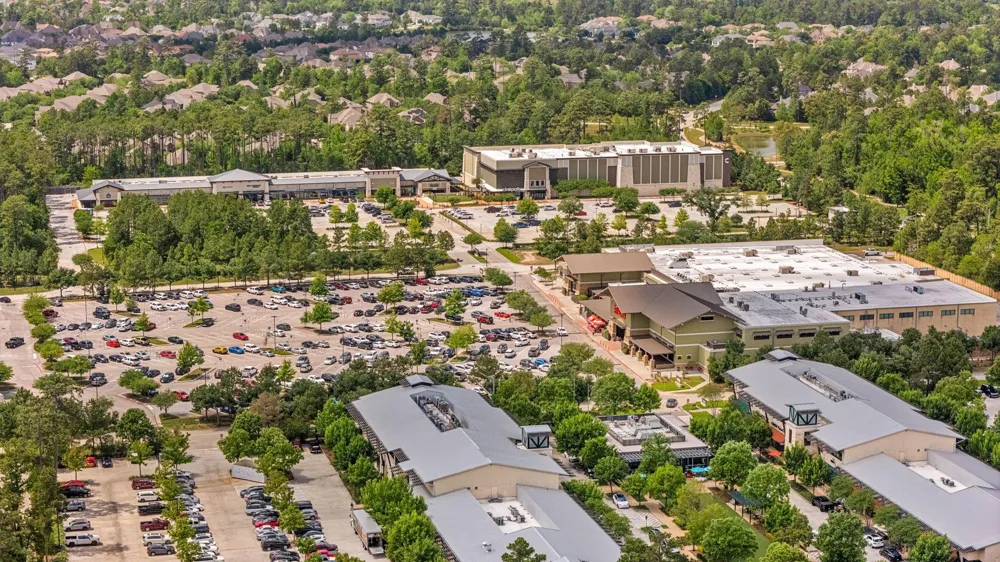 18 Gentle Branch Place The Woodlands, TX 77375