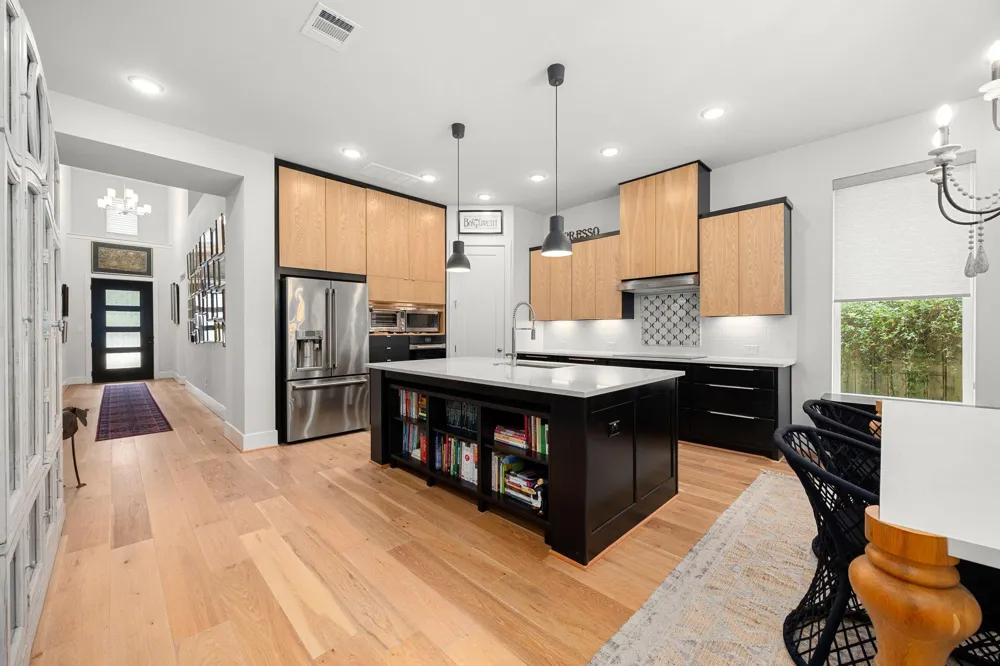 18 Gentle Branch Place The Woodlands, TX 77375