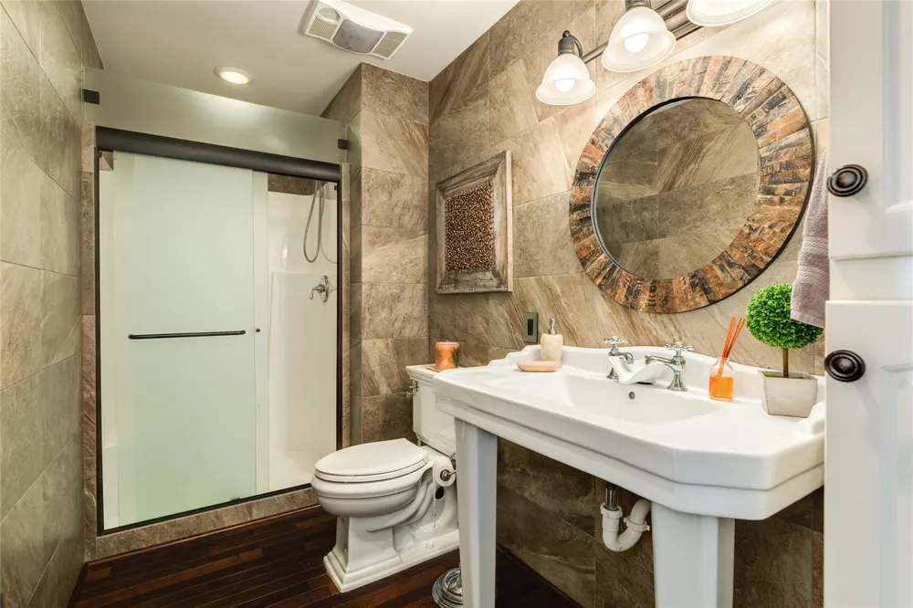 4107 W Bayside Way Jamaica Beach, TX 77554
