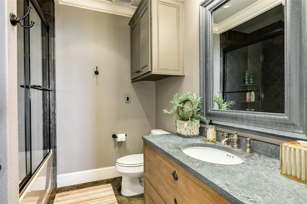 4107 W Bayside Way Jamaica Beach, TX 77554