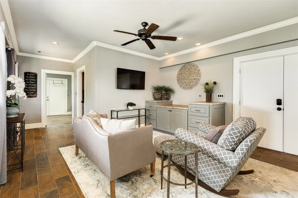 4107 W Bayside Way Jamaica Beach, TX 77554