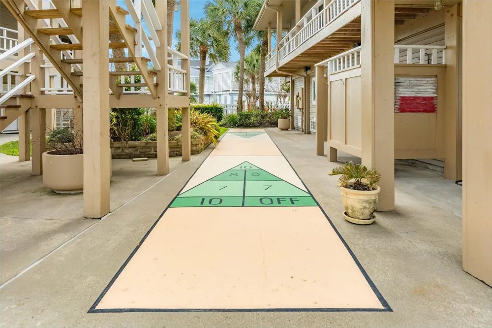 4107 W Bayside Way Jamaica Beach, TX 77554