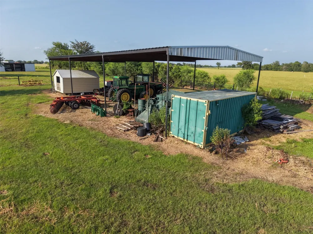 4140 Brown College Lane Washington, TX 77880