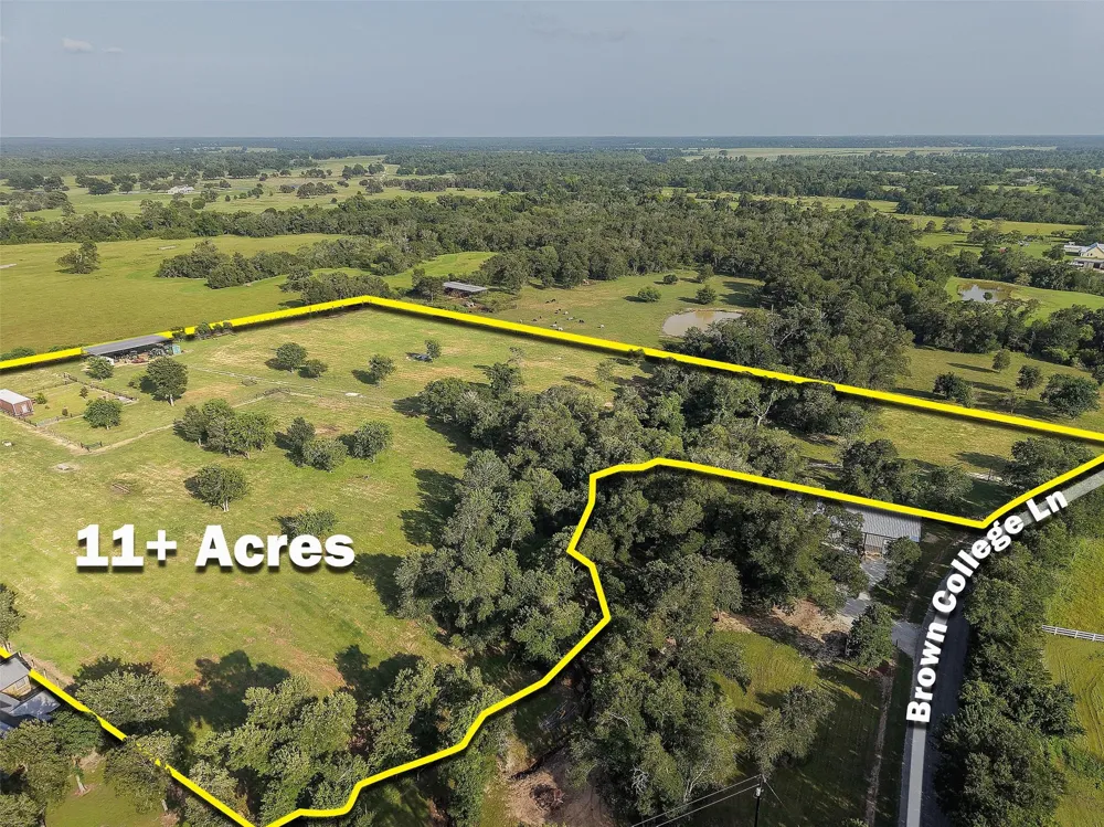 4140 Brown College Lane Washington, TX 77880