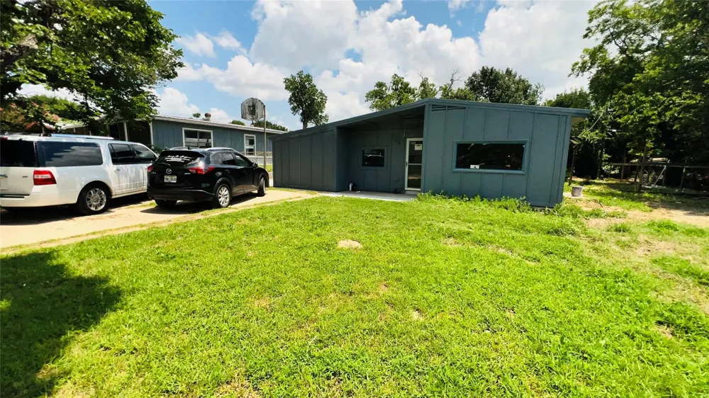 706 Rockdale Road Rockdale, TX 76567