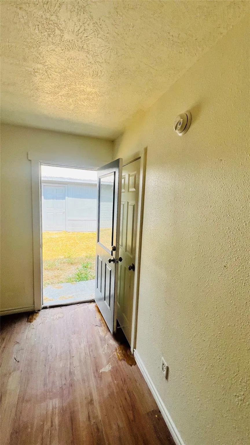 706 Rockdale Road Rockdale, TX 76567