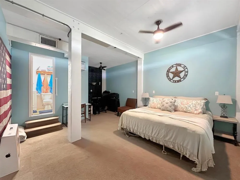 808 Pinata Drive Crystal Beach, TX 77650