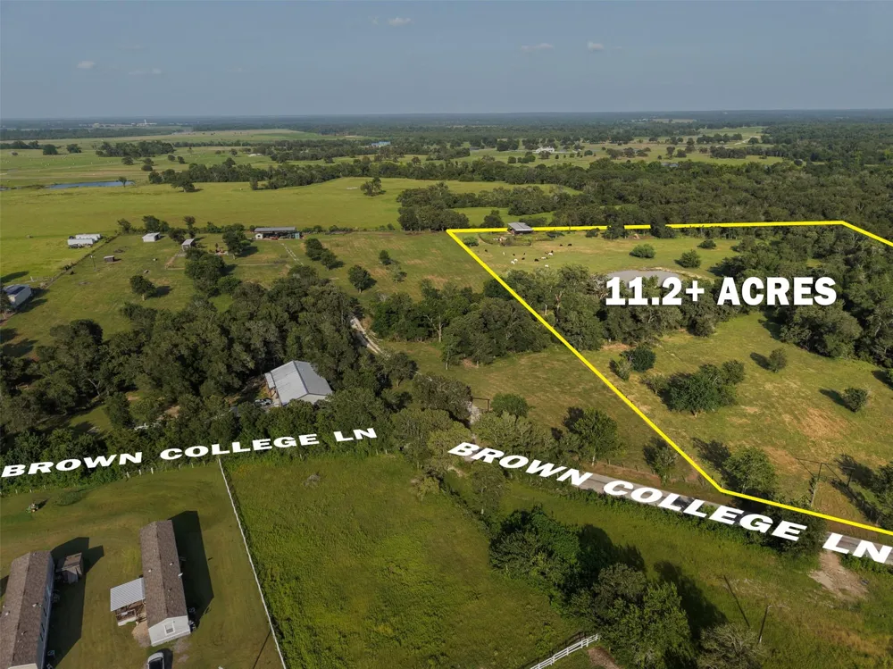 4238 Brown College Lane Washington, TX 77880