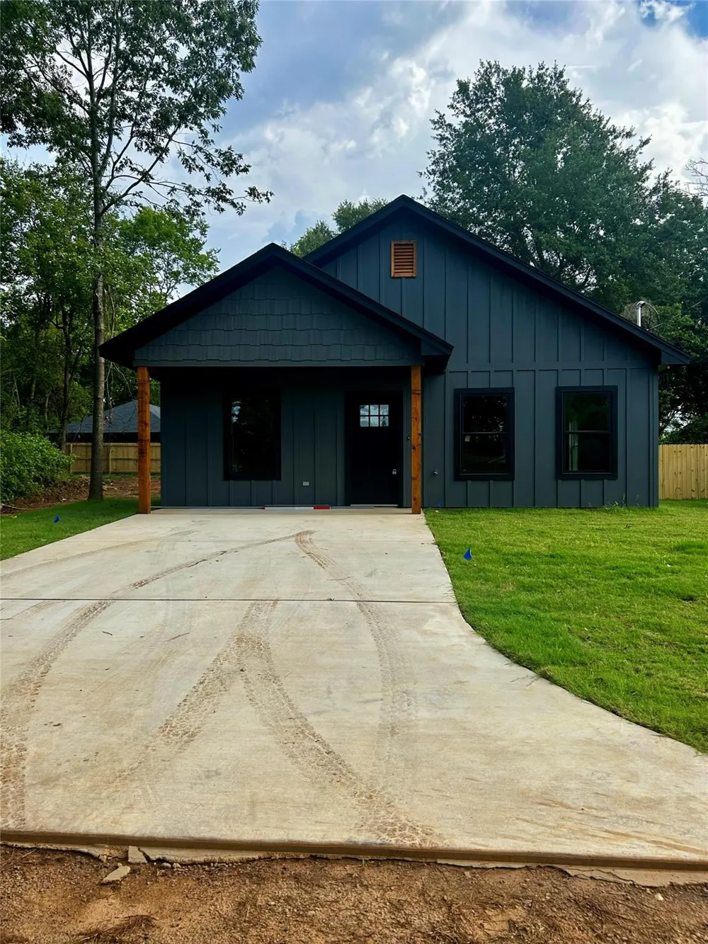 201 E Fleming Longview, TX 75604