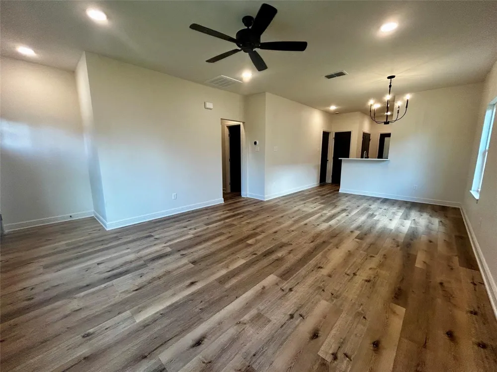 201 E Fleming Longview, TX 75604