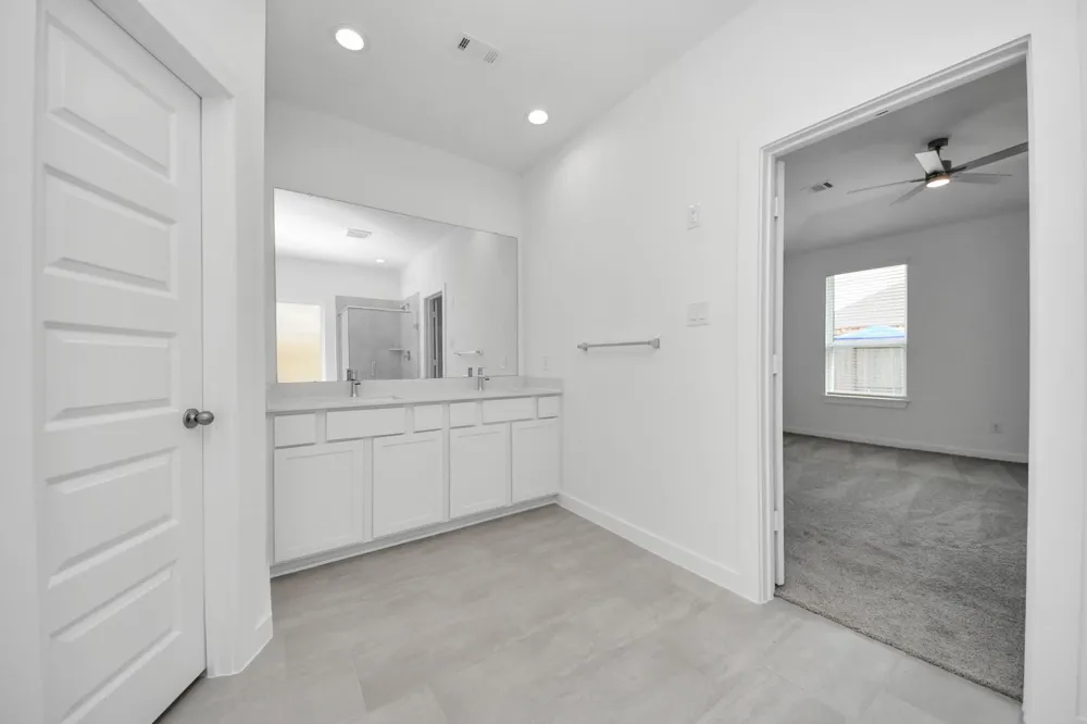 14907 Diamond Dove Lane Houston, TX 77049