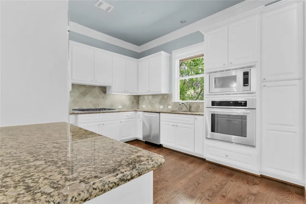 4631 Regent Manor Drive Kingwood, TX 77345