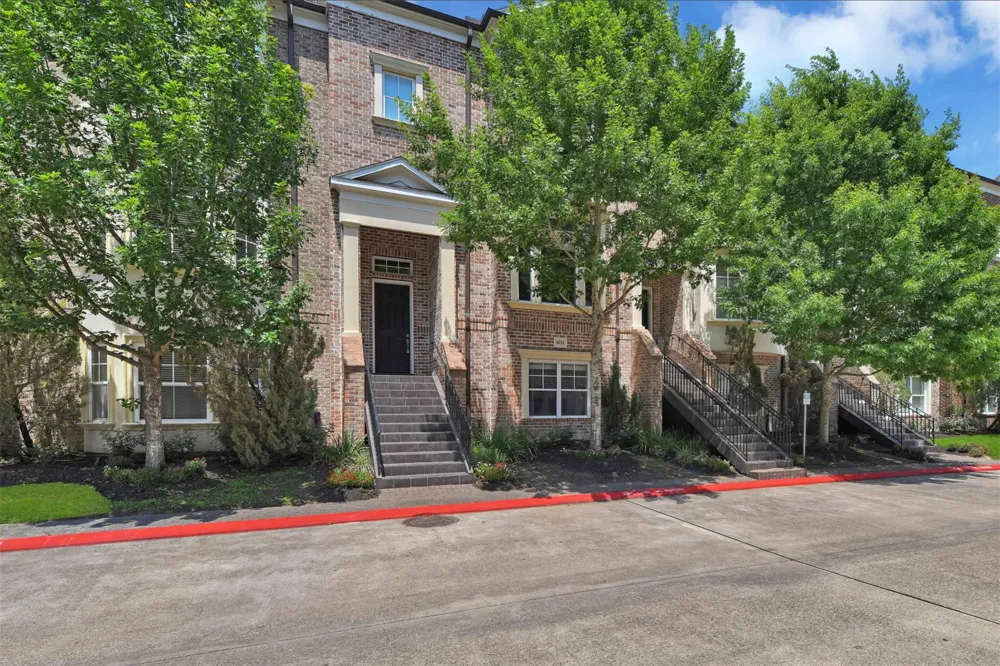 4631 Regent Manor Drive Kingwood, TX 77345