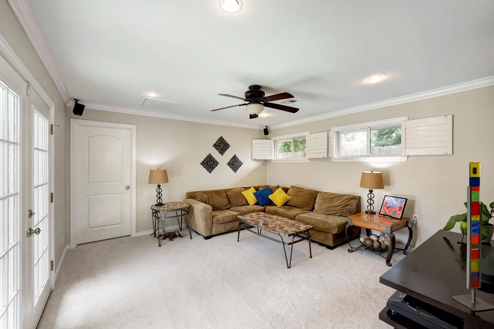1111 Clovis Road Houston, TX 77008