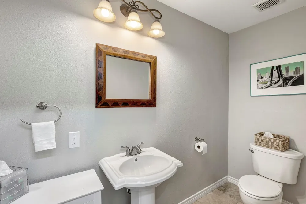 1111 Clovis Road Houston, TX 77008