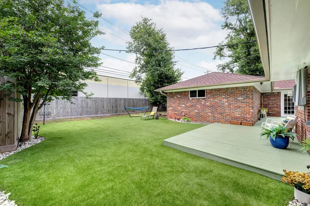 1111 Clovis Road Houston, TX 77008
