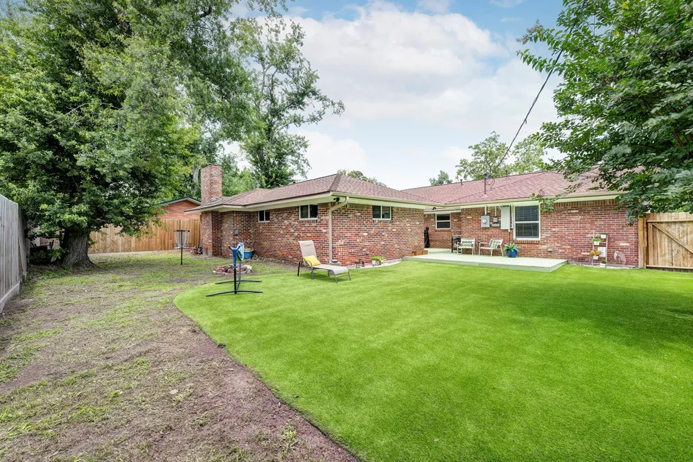 1111 Clovis Road Houston, TX 77008