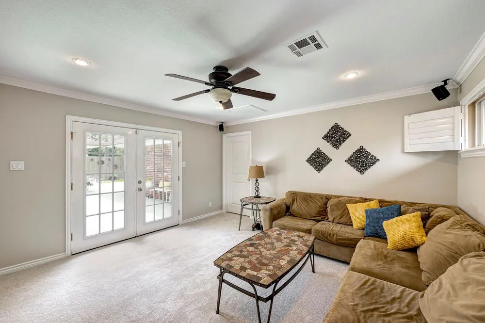 1111 Clovis Road Houston, TX 77008