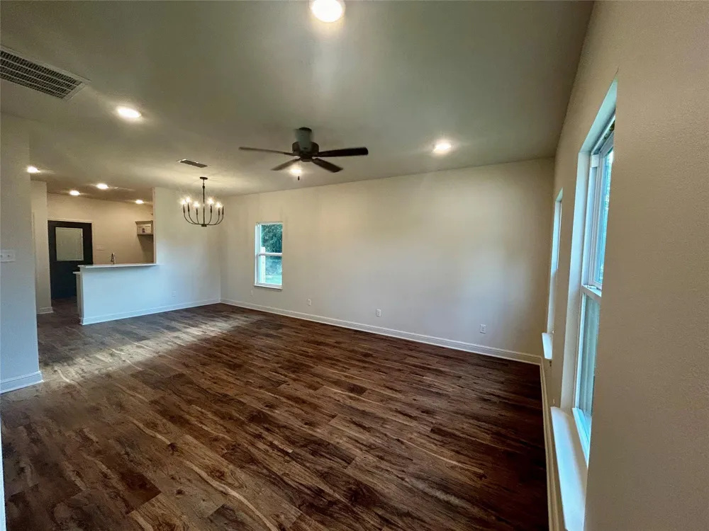 203 E Fleming Longview, TX 75604