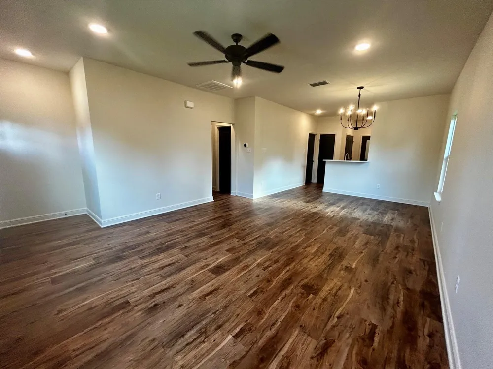 203 E Fleming Longview, TX 75604