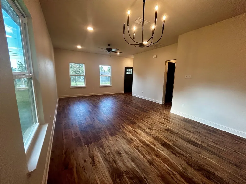 203 E Fleming Longview, TX 75604