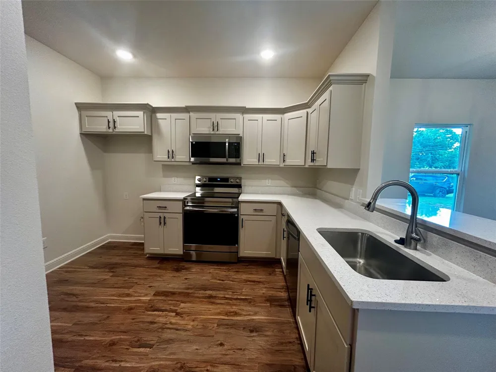 203 E Fleming Longview, TX 75604