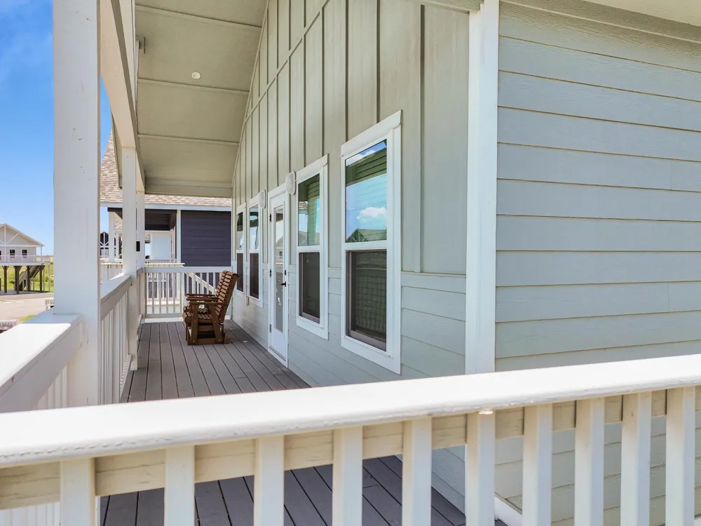 1032 Sunset Circle W Crystal Beach, TX 77650