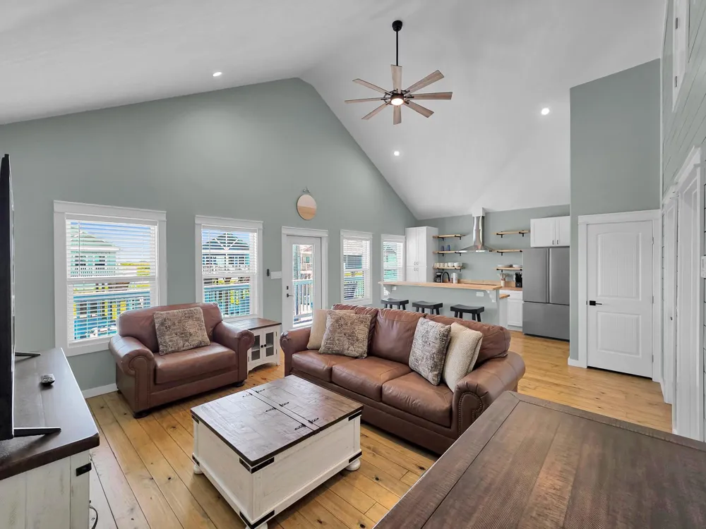 1032 Sunset Circle W Crystal Beach, TX 77650