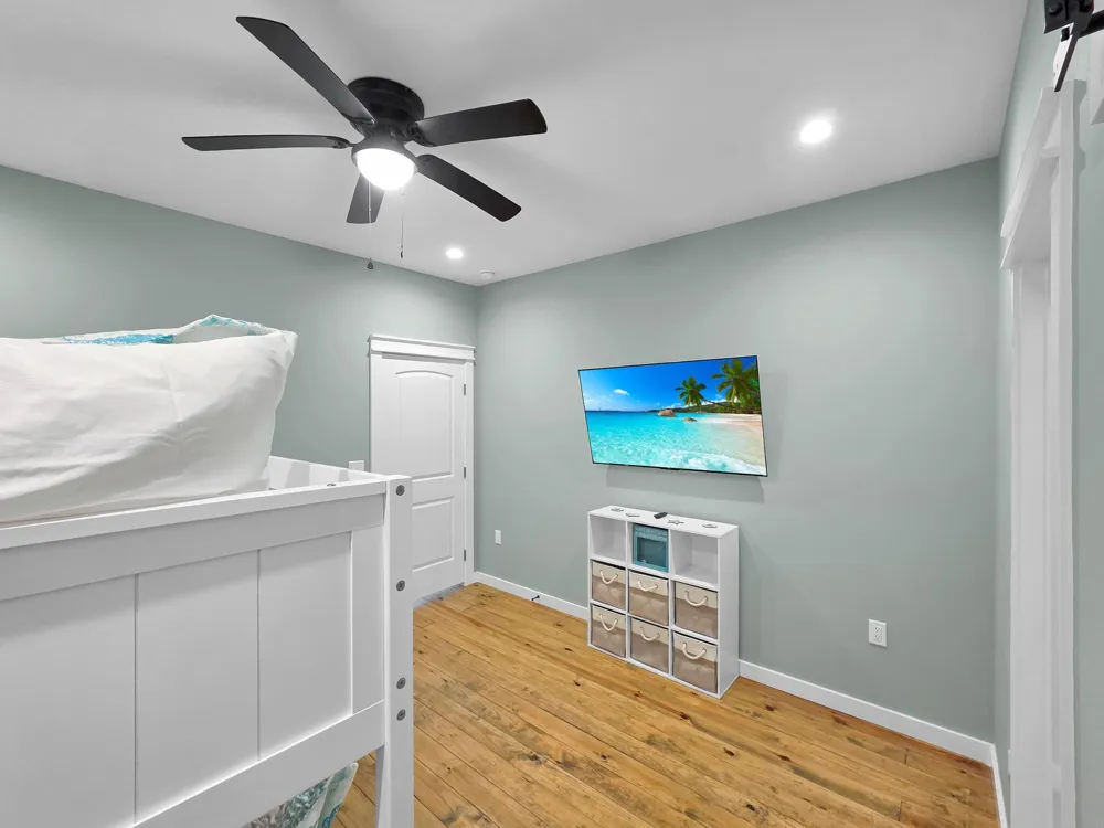 1032 Sunset Circle W Crystal Beach, TX 77650