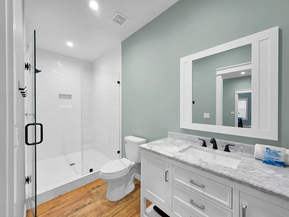 1032 Sunset Circle W Crystal Beach, TX 77650