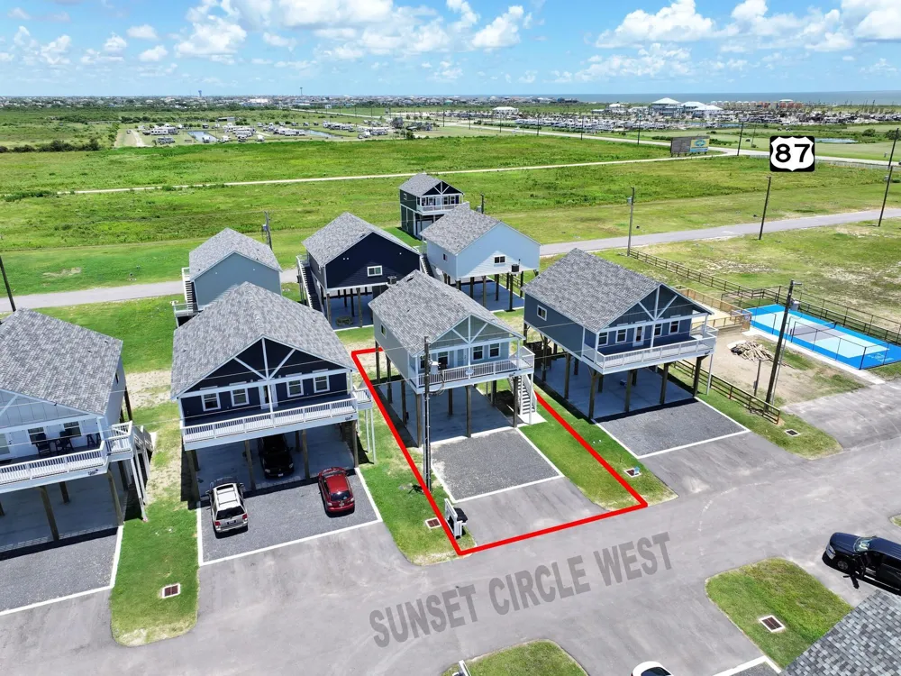 1032 Sunset Circle W Crystal Beach, TX 77650