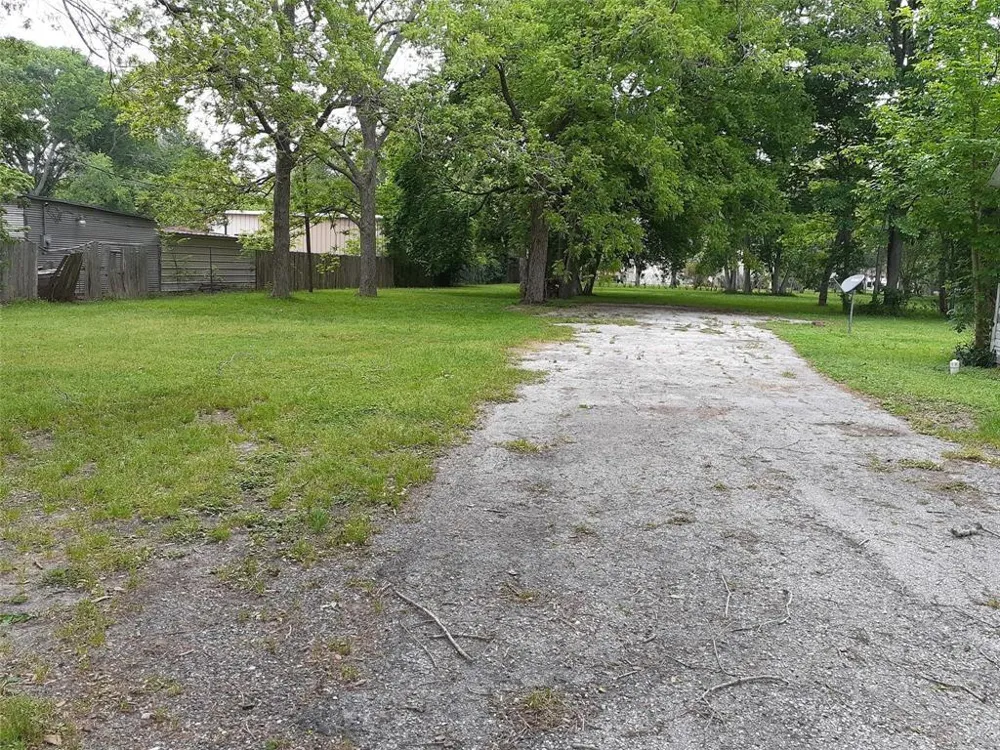 Leaman Ave Rosenberg, TX 77471