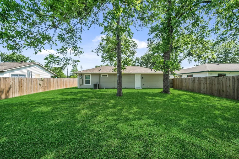 3051 Rothermel Road Houston, TX 77093