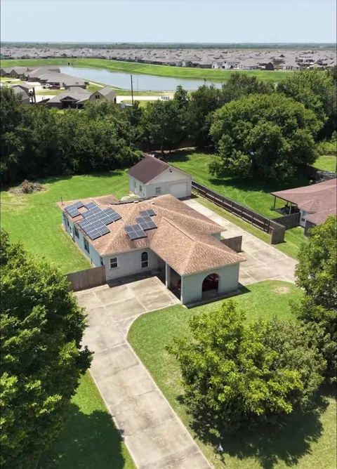 3230 W Meadow Lane