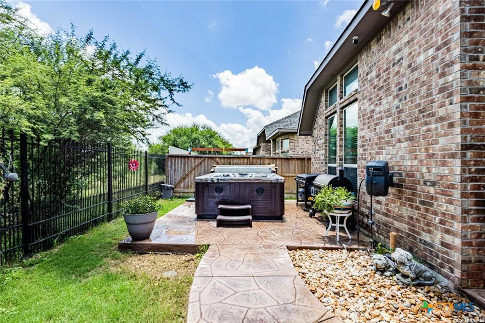 2620 Malboona Mews Drive New Braunfels, TX 78132