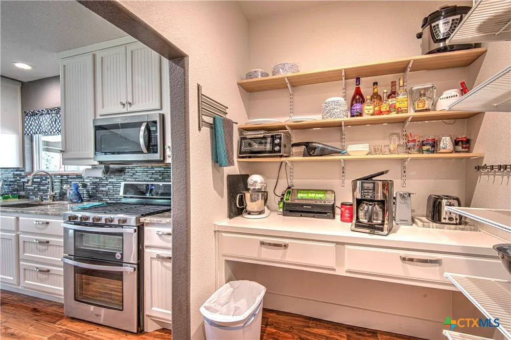 2162 County Road 304 Rockdale, TX 76567