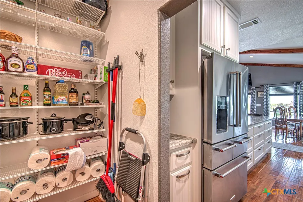2162 County Road 304 Rockdale, TX 76567