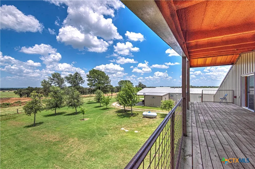 2162 County Road 304 Rockdale, TX 76567
