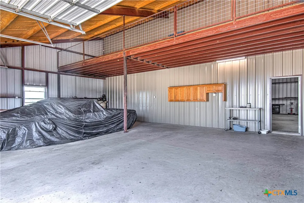 2162 County Road 304 Rockdale, TX 76567