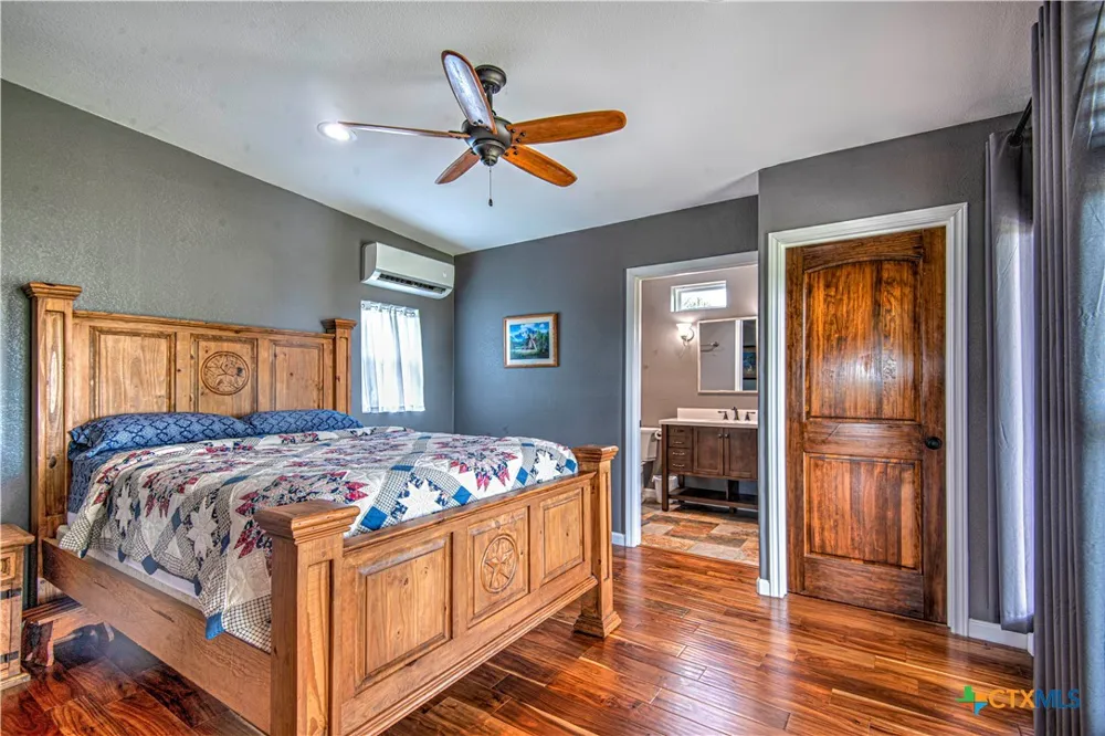 2162 County Road 304 Rockdale, TX 76567