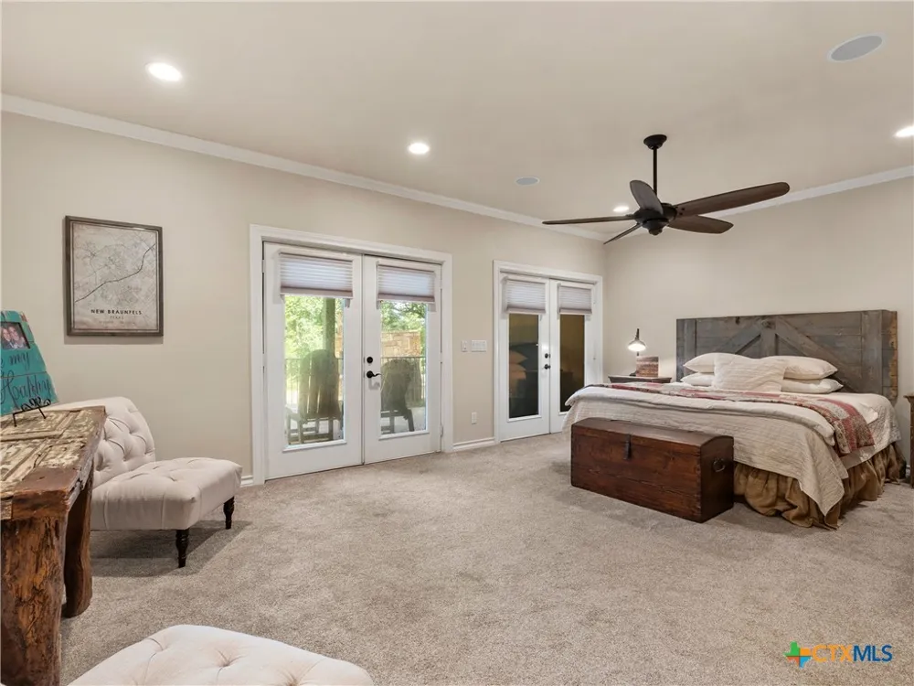 1033 Gruene Road New Braunfels, TX 78130