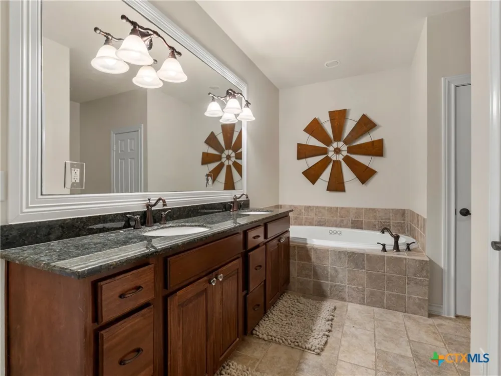 1033 Gruene Road New Braunfels, TX 78130